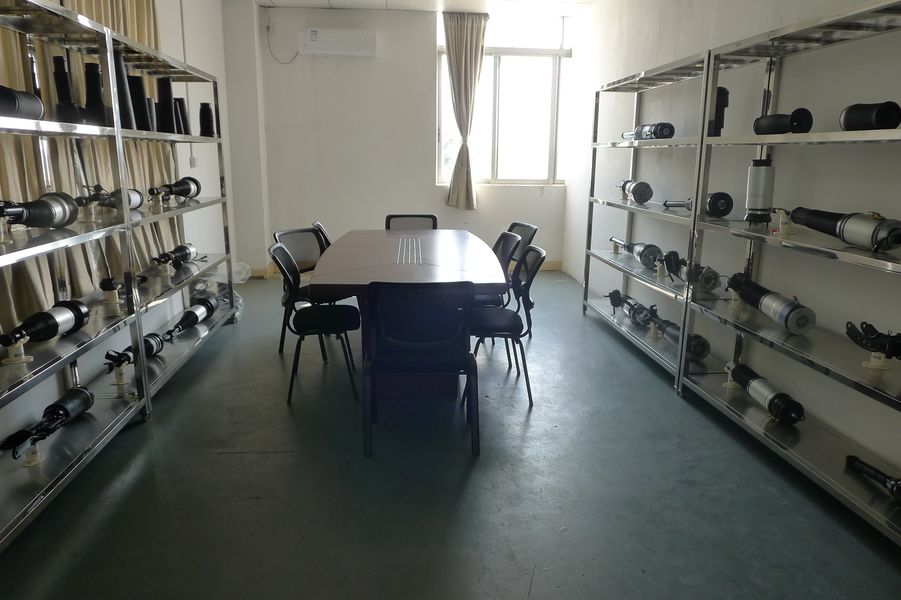 Guangzhou Jovoll Auto Parts Technology Co., Ltd. lini produksi pabrikan