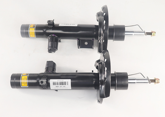 LR137698 LR137697 Absorber kejut depan Struts w/Adaptive Control Fit untuk Land Rover Range Rover Evoque L551 2018-2024